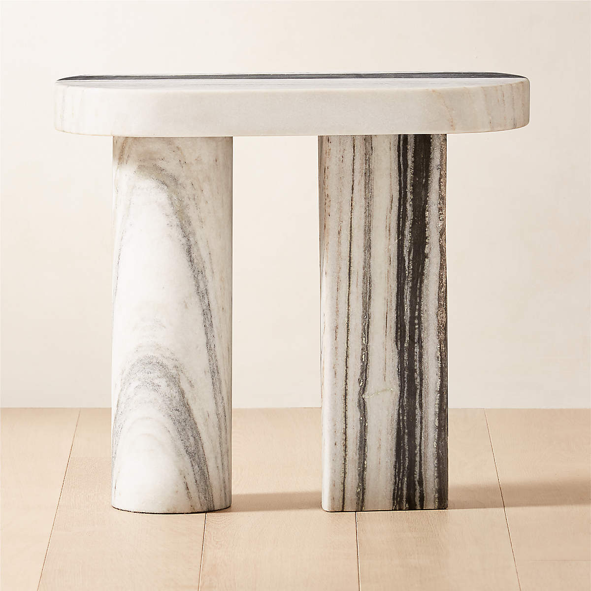 LIVELLO WHITE MARBLE SIDE TABLE
